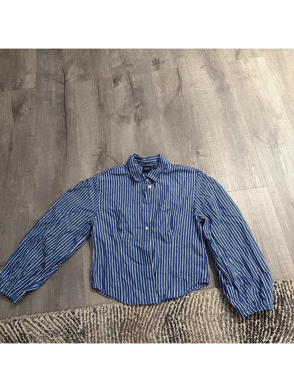 Gap Women's Blue Shirt